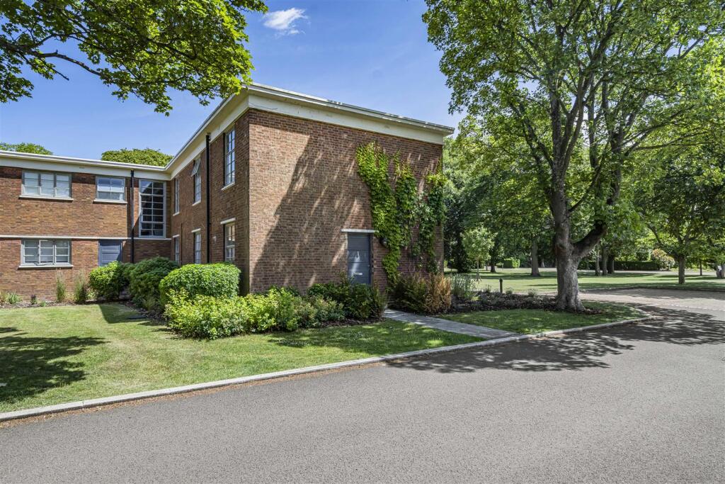 Main image of property: Trenchard Lane, Caversfield