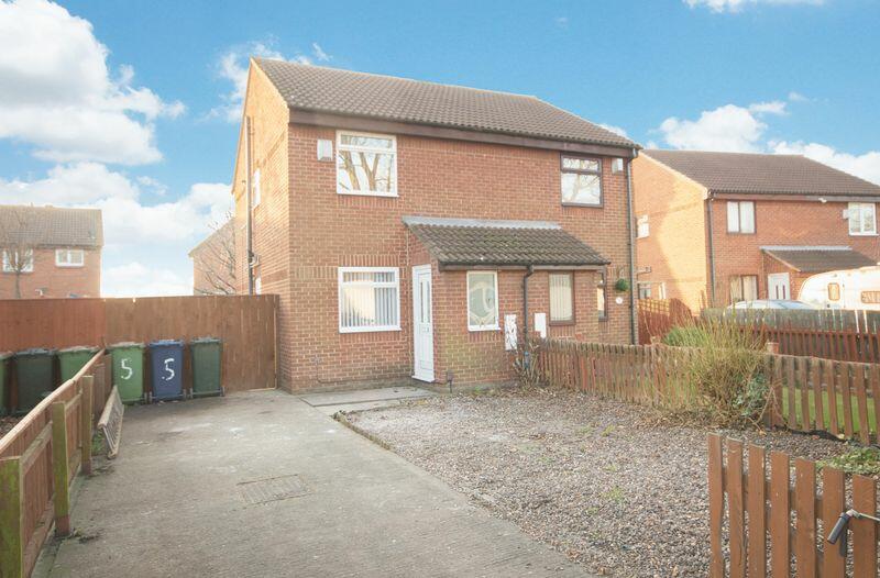 2 bedroom semidetached house for rent in St. Andrews Road West