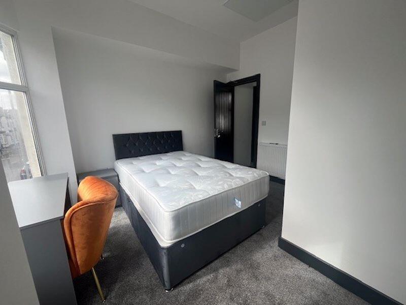 Main image of property: Modern 4-Bedroom HMO – All En-Suite Rooms | Bills Included | 41 Bow Street, Middlesbrough TS1 4BU