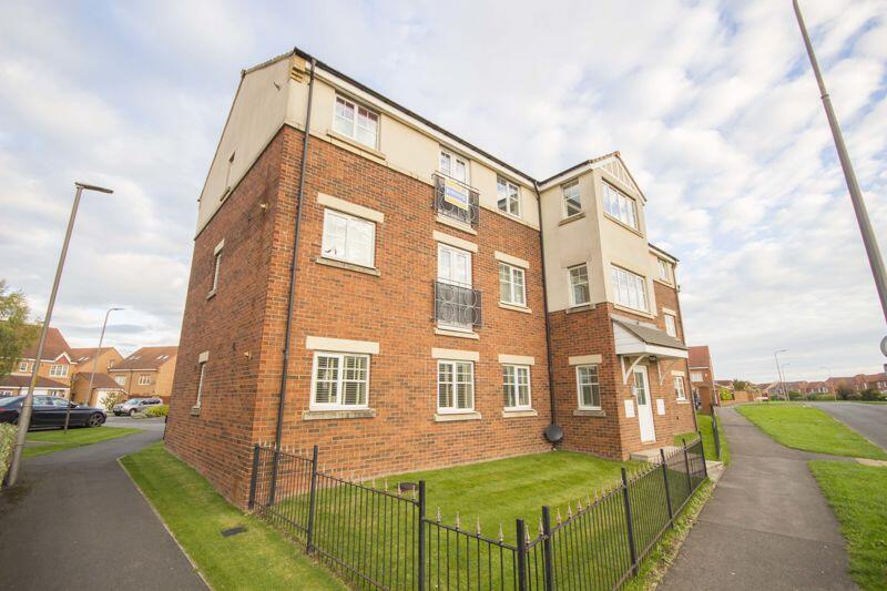 2 bedroom flat for rent in Hadleigh Walk, Stockton, TS17