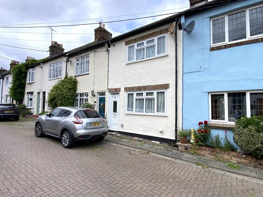 Main image of property: St. Thomas Road, Rochford, Essex, SS4