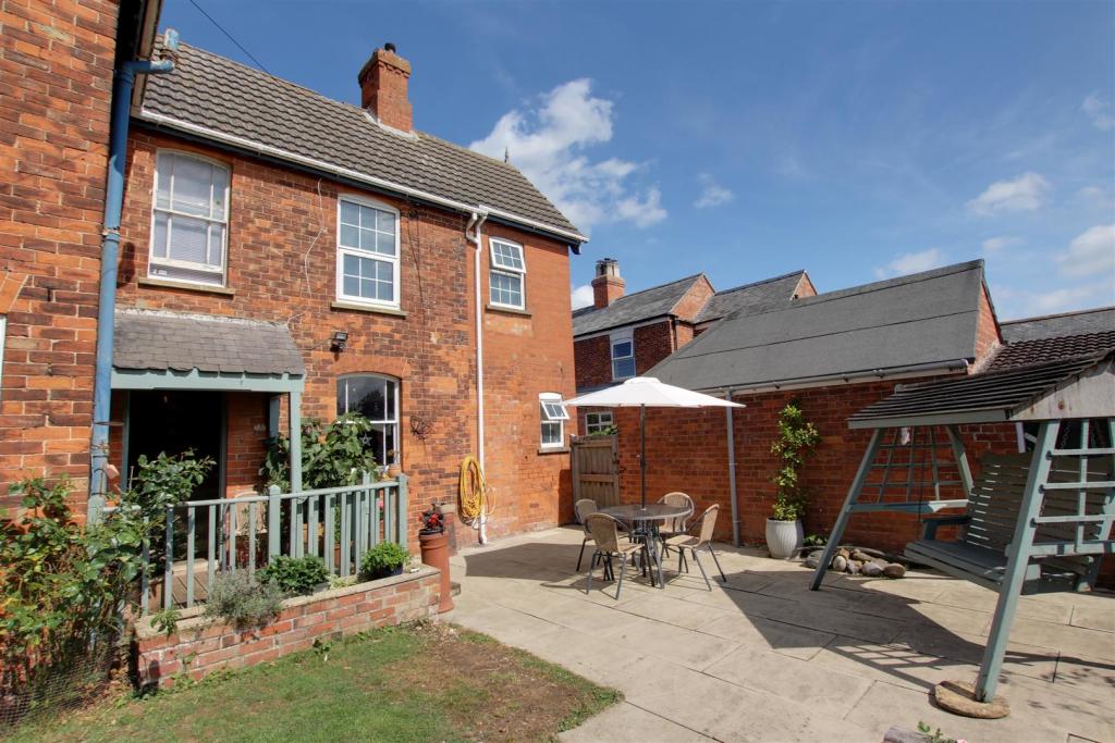 4 bedroom detached house for sale in Sea Lane, Sandilands, LN12