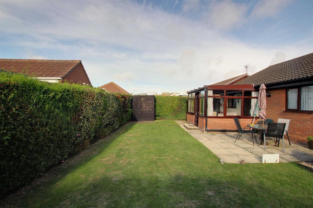 3 bedroom detached bungalow for sale in Walkington Way, Sandilands, LN12