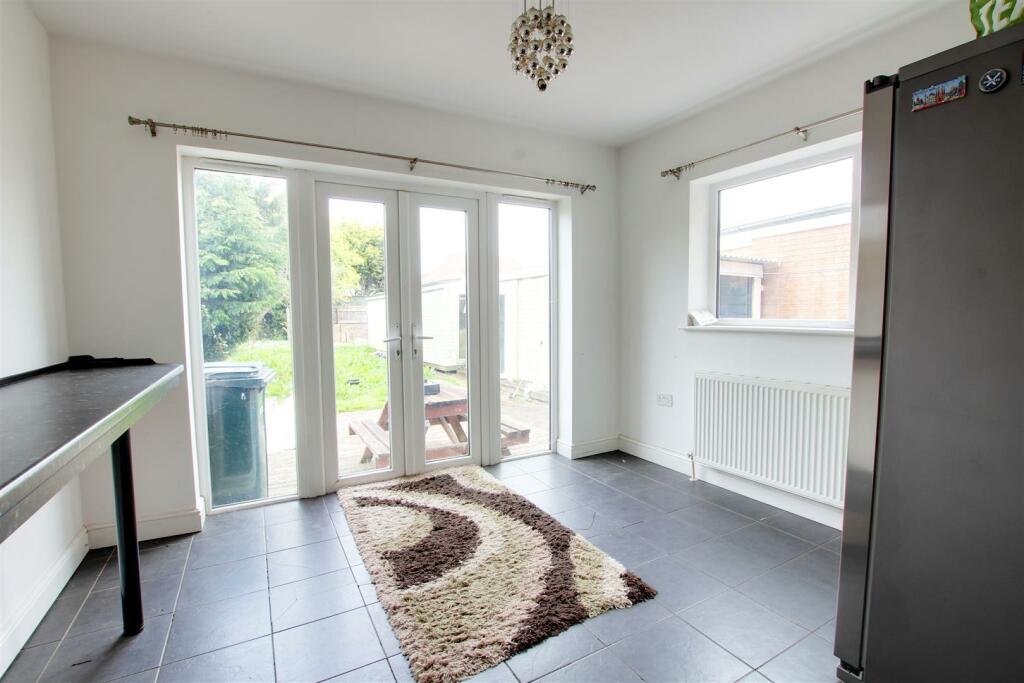 4 bedroom detached house for sale in Hoylake Drive, Skegness, PE25