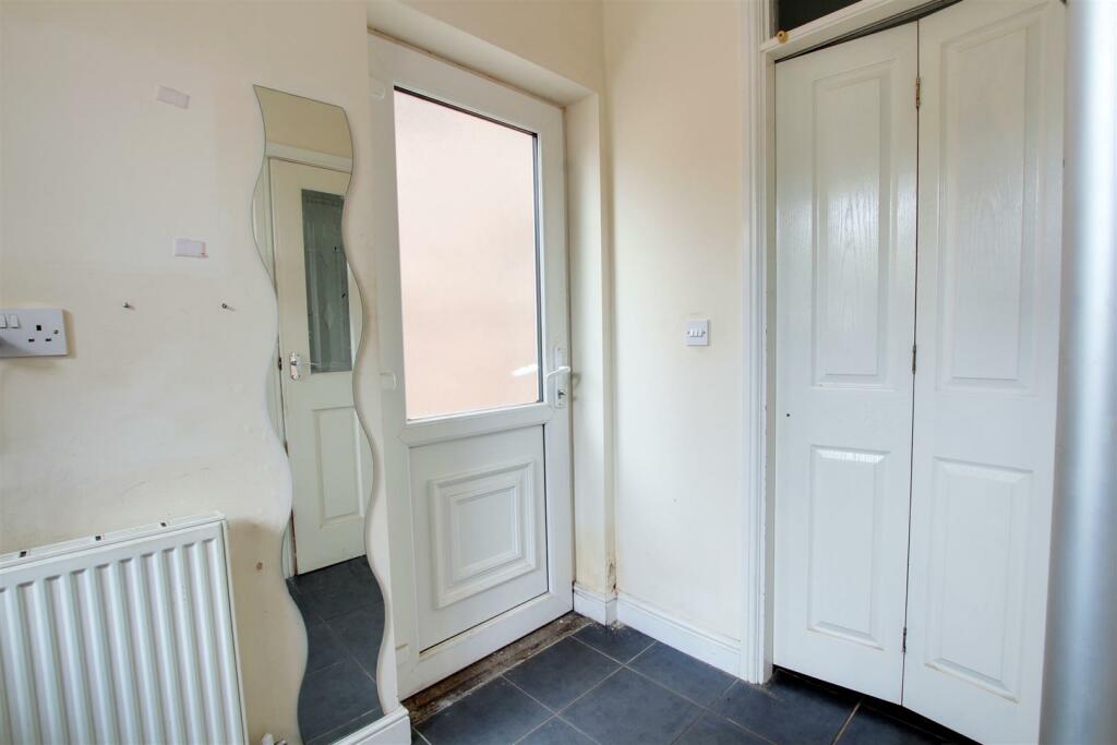 4 bedroom detached house for sale in Hoylake Drive, Skegness, PE25