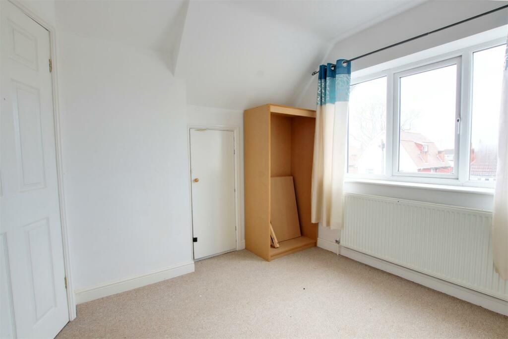 4 bedroom detached house for sale in Hoylake Drive, Skegness, PE25