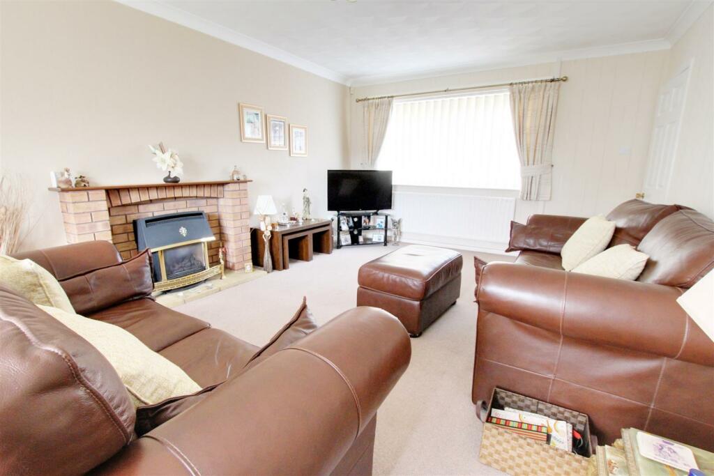 3 bedroom detached bungalow for sale in Masefield Drive, Sandilands, LN12
