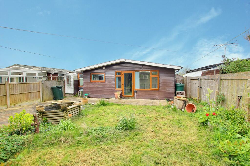 2 bedroom detached bungalow for sale in Grace Crescent, Anderby Creek