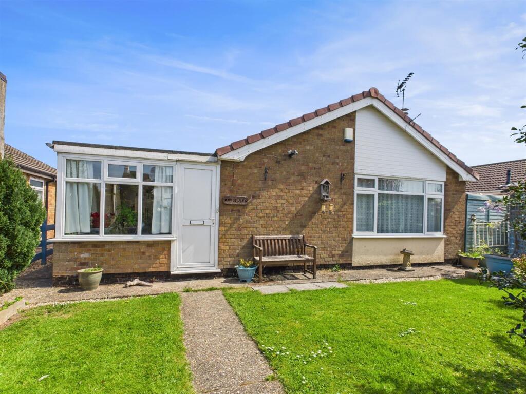 2 bedroom detached bungalow