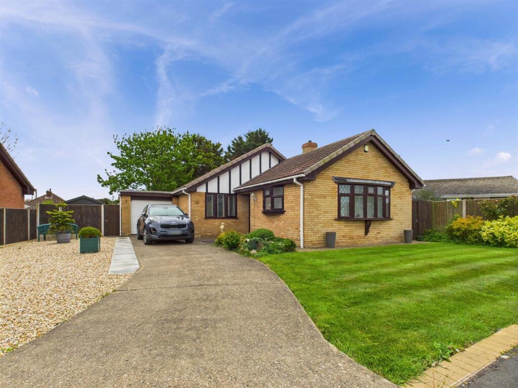 Main image of property: Park View, Sutton-On-Sea