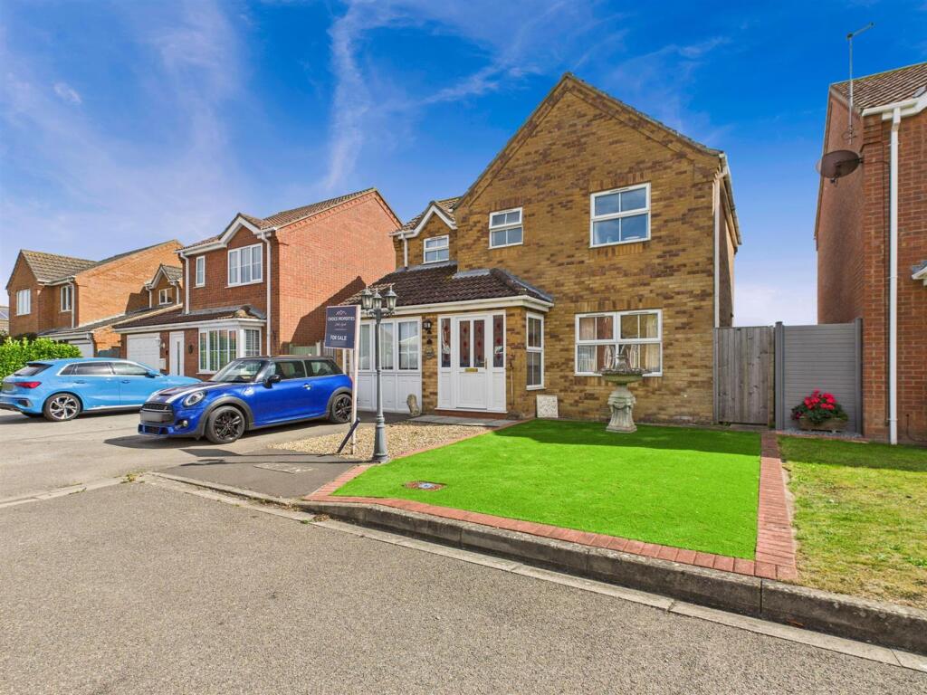 Main image of property: Cawkwell Close, Sutton-On-Sea
