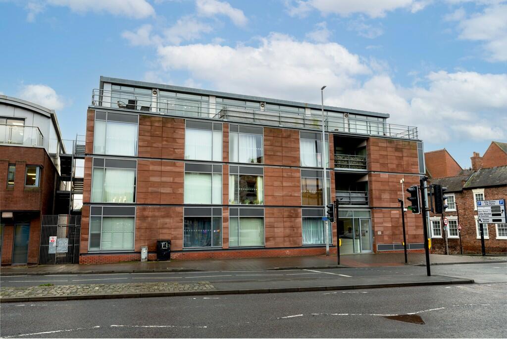 3 bedroom penthouse for sale in Dee Lane, Chester, CH3