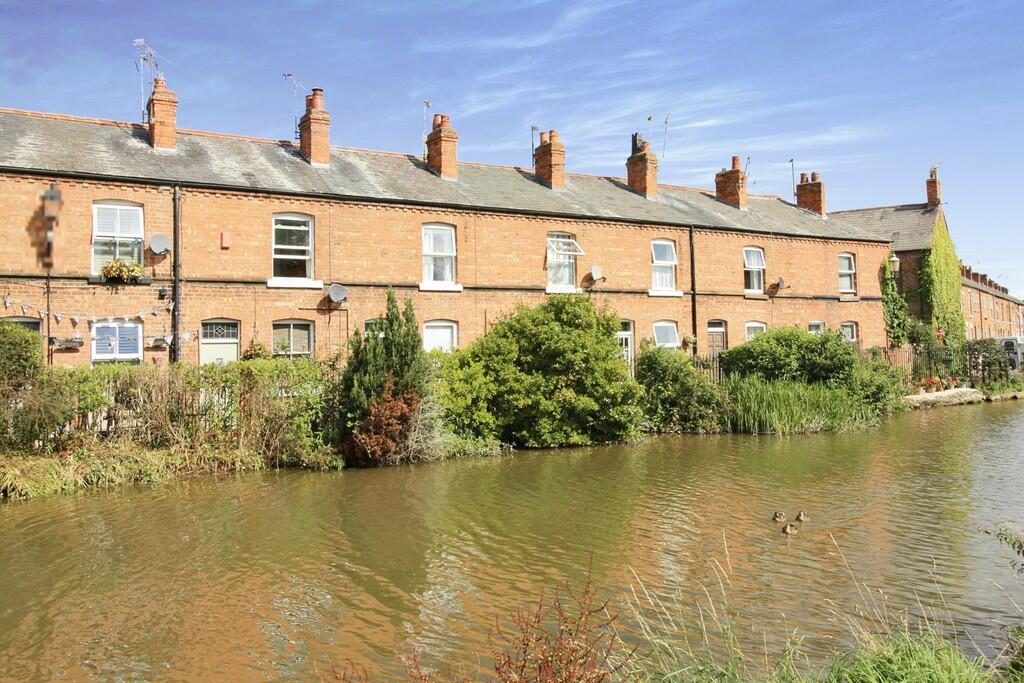 2 bedroom terraced house for sale in Kimberley Terrace, Hoole, CH2