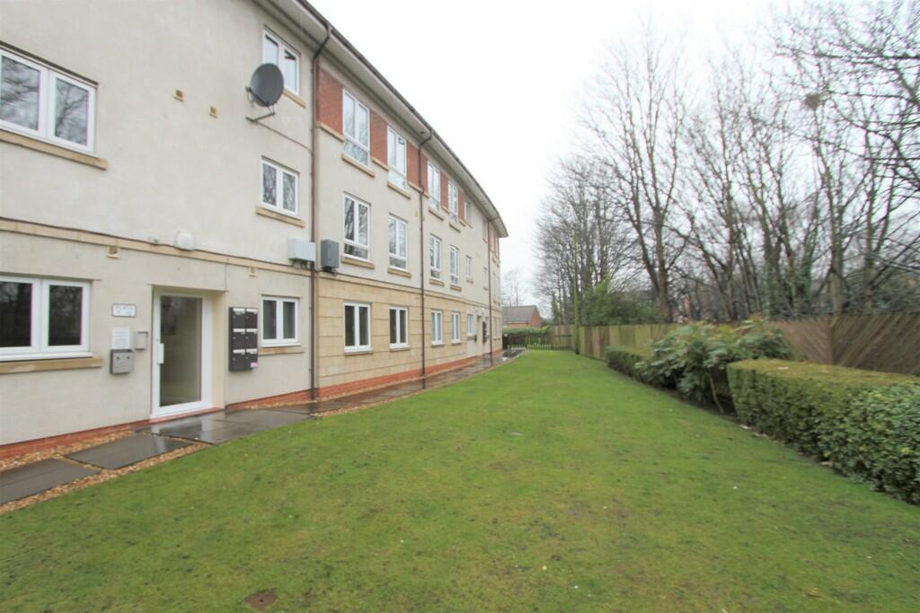 2 bedroom flat for rent in Duchess Place, Chester, Cheshire, CH2