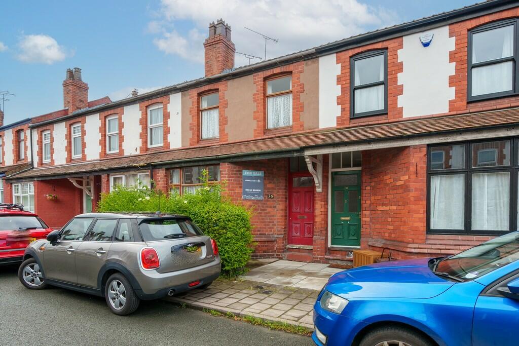 2 bedroom terraced house for sale in Hewitt Street, Hoole, CH2
