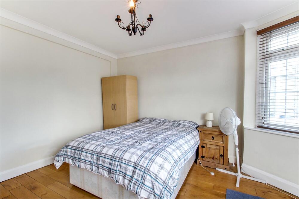 Main image of property: Drayton Gardens, West Drayton, UB7