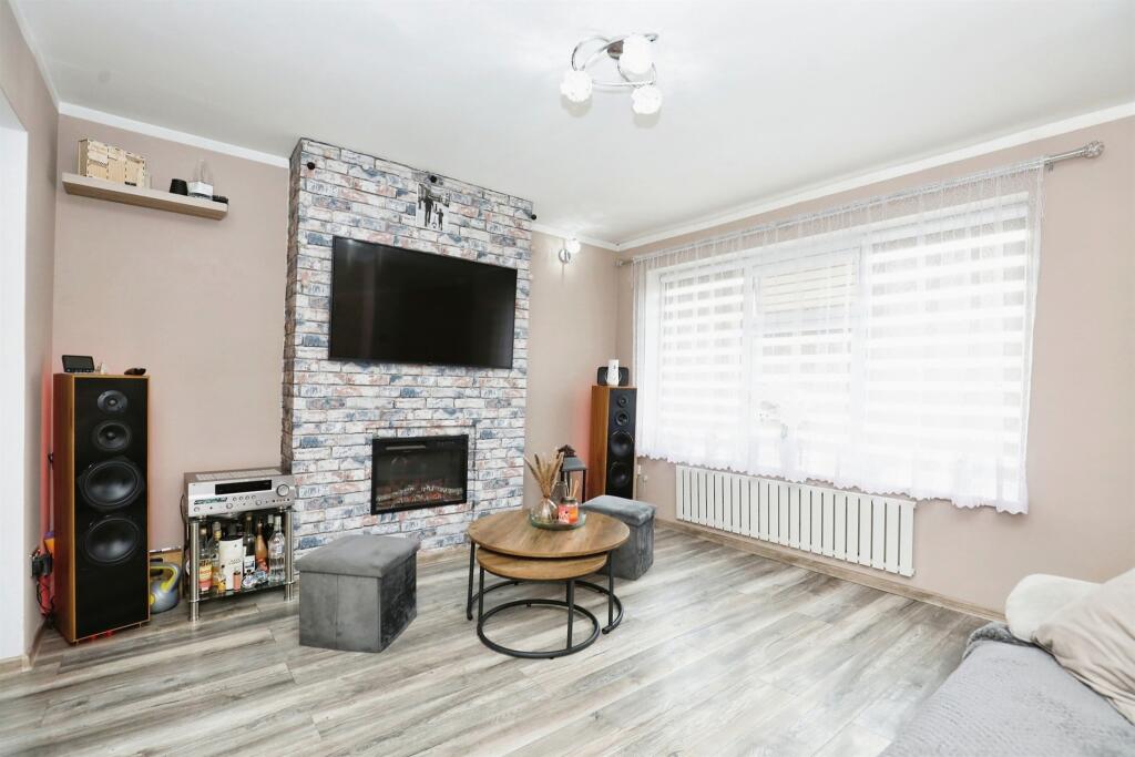 Additional property image - Featherbed Lane, Rugby