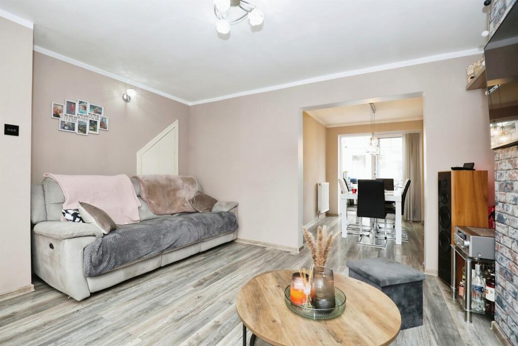 Additional property image - Featherbed Lane, Rugby