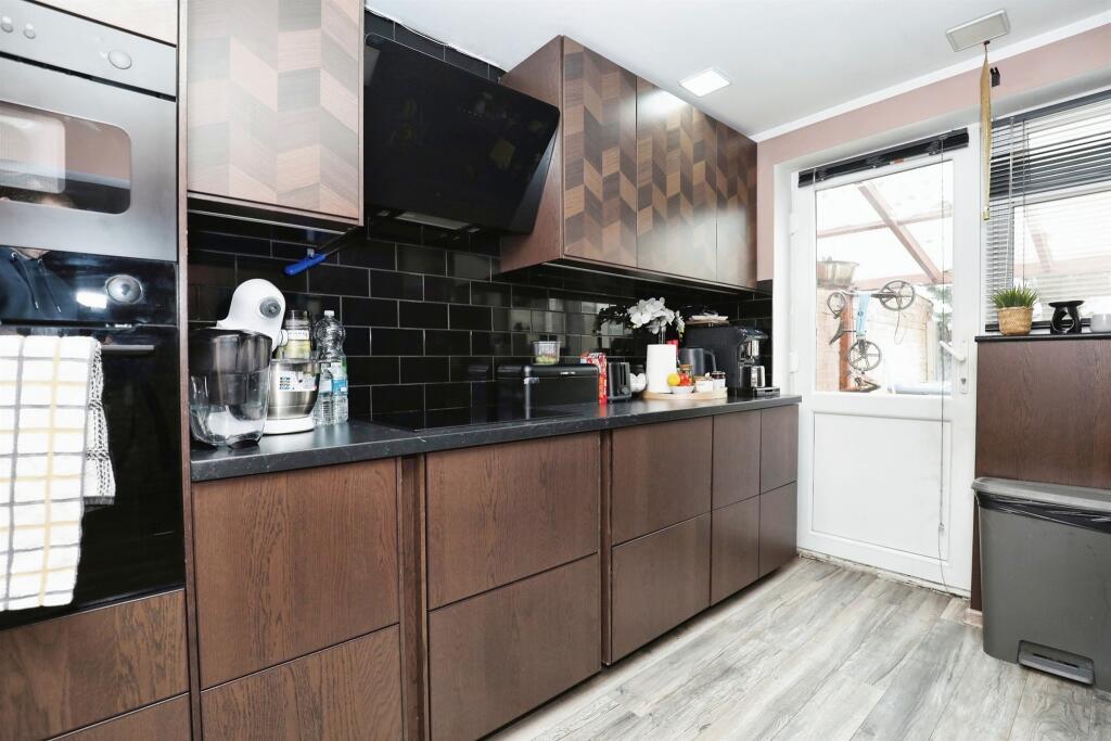 Additional property image - Featherbed Lane, Rugby