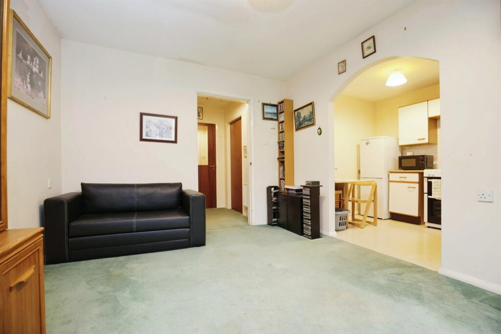 Additional property image - Willow Tree Gardens, Hillmorton, Rugby