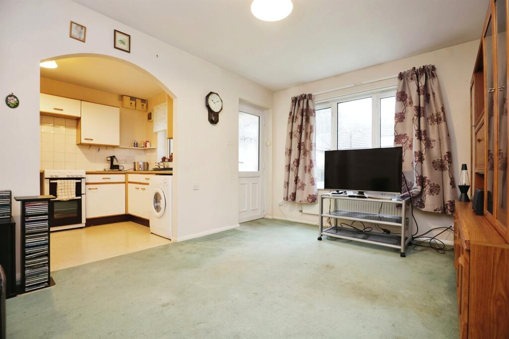 Additional property image - Willow Tree Gardens, Hillmorton, Rugby