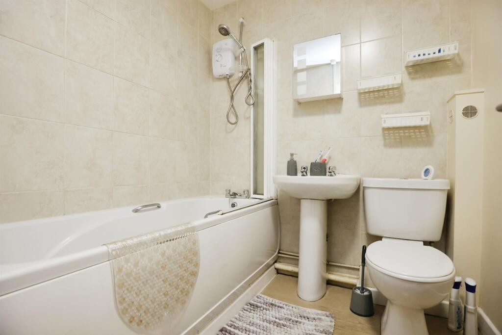 Additional property image - Cambridge Street, Rugby