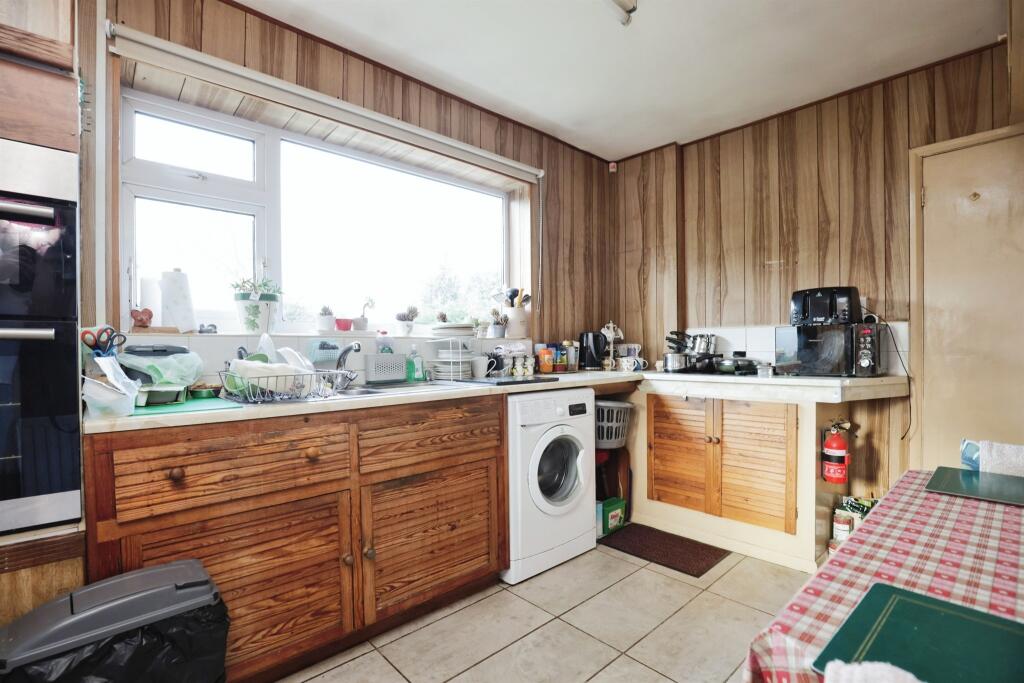 Additional property image - Loverock Crescent, RUGBY