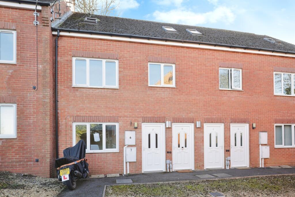 Main image of property: Lowercroft, Rugby