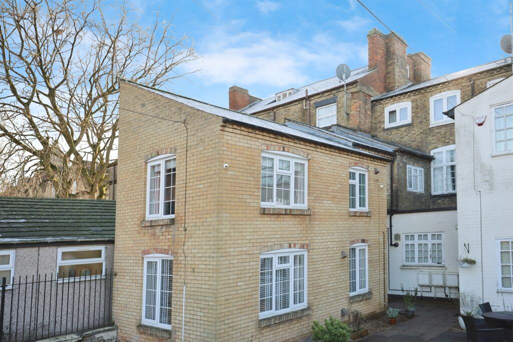 Main image of property: Warwick Street, Rugby