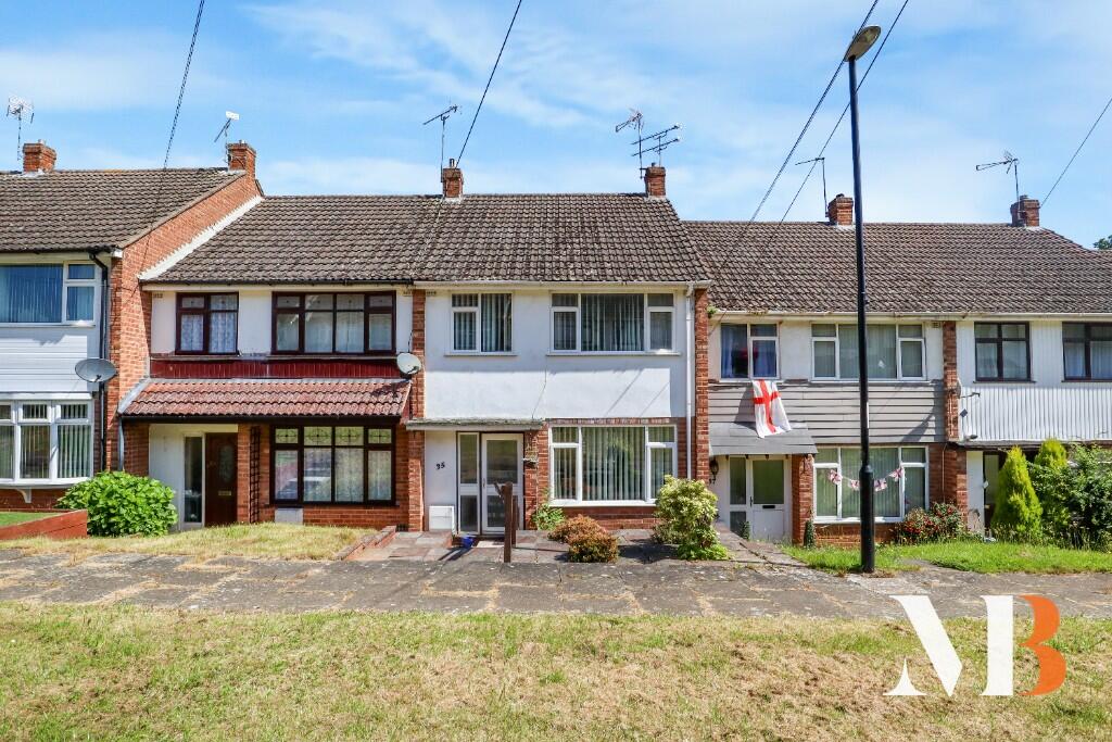 3 bedroom terraced house for sale in Trossachs Road, Mount Nod