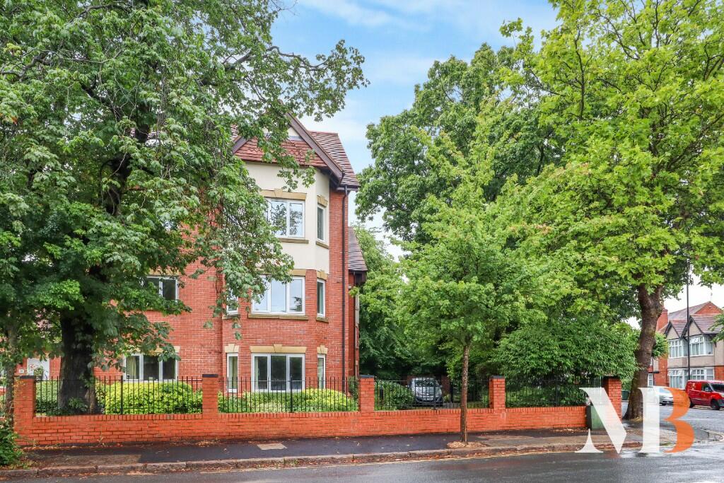 3 bedroom apartment for sale in Earlsdon Avenue South, Earlsdon