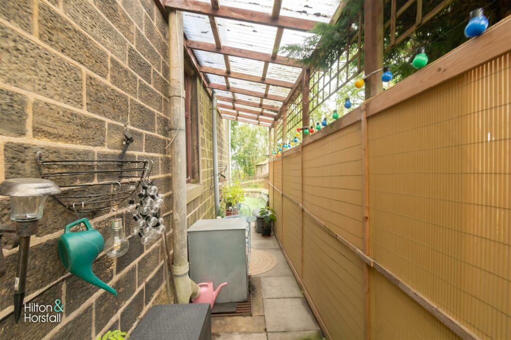 Additional property image - Laund House, Wheatley Lane Road, Barrowford