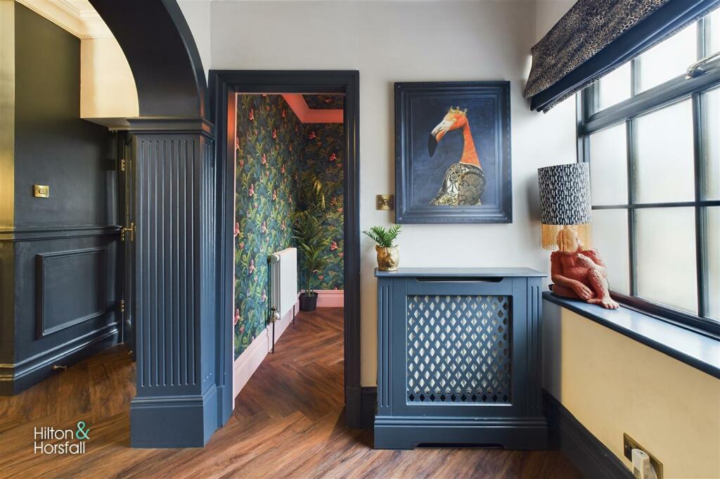 4 bedroom semidetached house for sale in Wheatley Lane Road