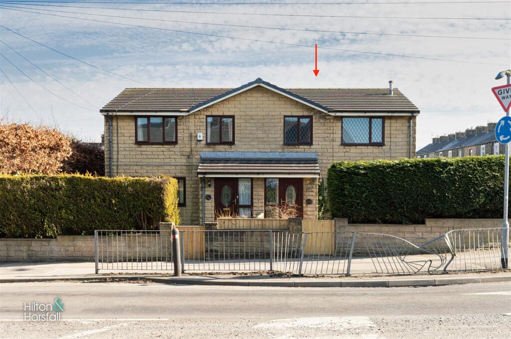 Main image of property: Burnley Road, Colne