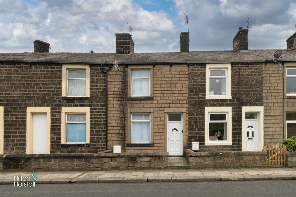 2 bedroom terraced house for sale in Trawden Road, Colne, BB8