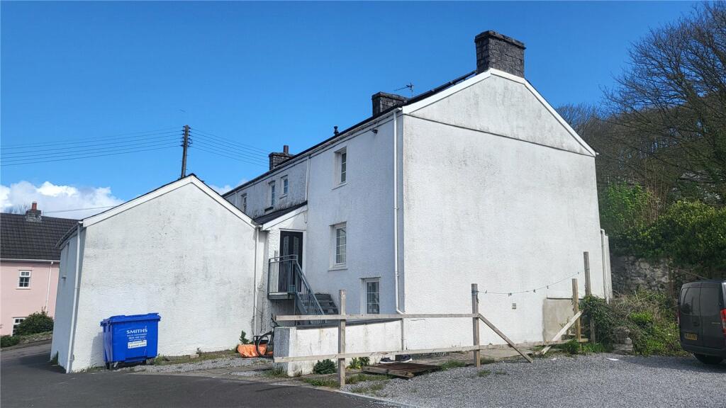 8 bedroom detached house for sale in Horseshoes, South Cornelly