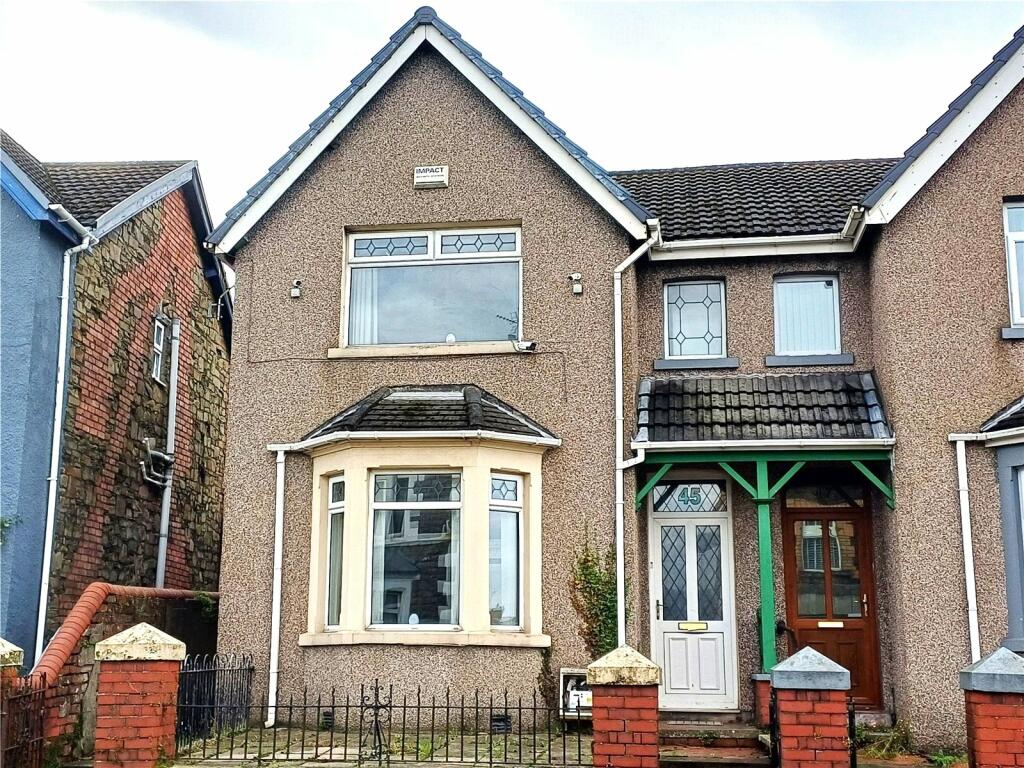 3 bedroom semi-detached house