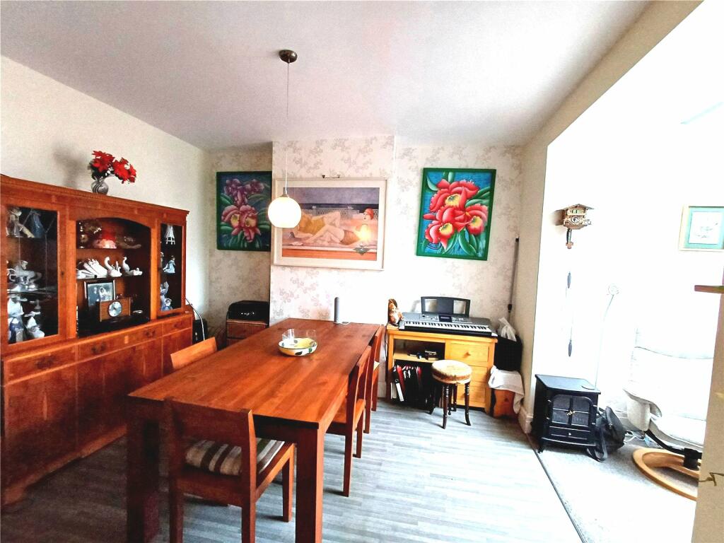 Additional property image - South Road, Porthcawl CF36 3DA, CF36