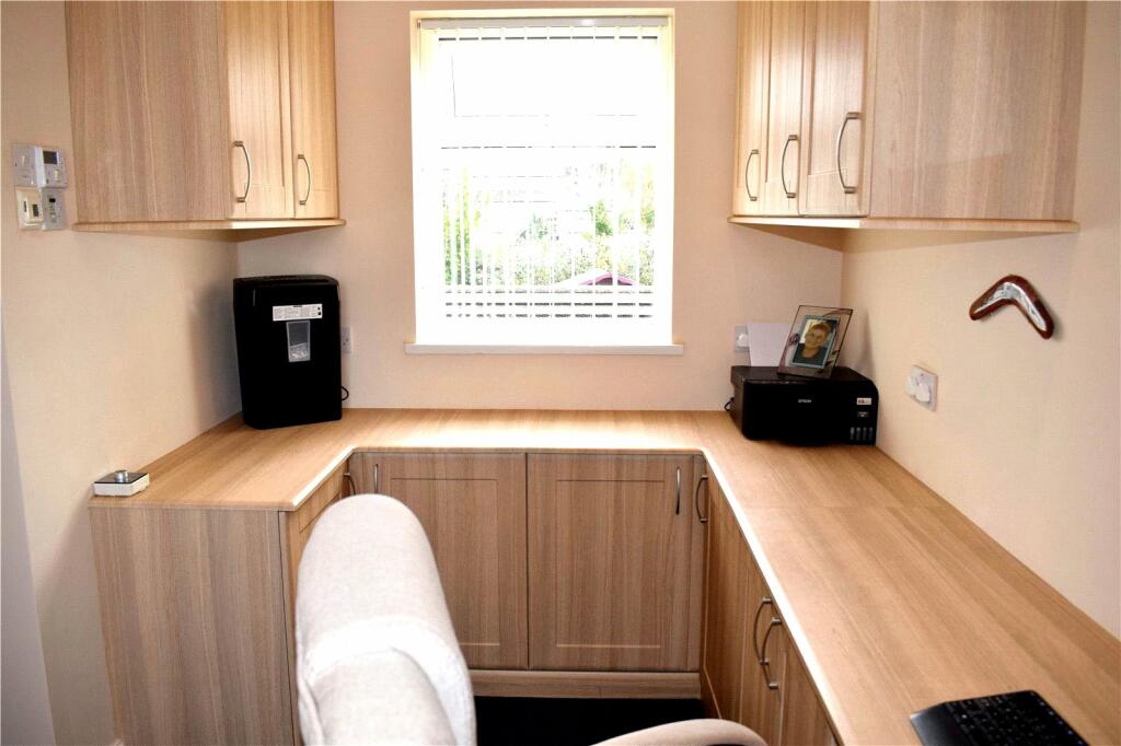 Additional property image - South Road, Porthcawl CF36 3DA, CF36
