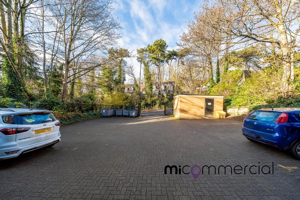 Commercial property for sale in Crawley Green Road, Luton, LU2