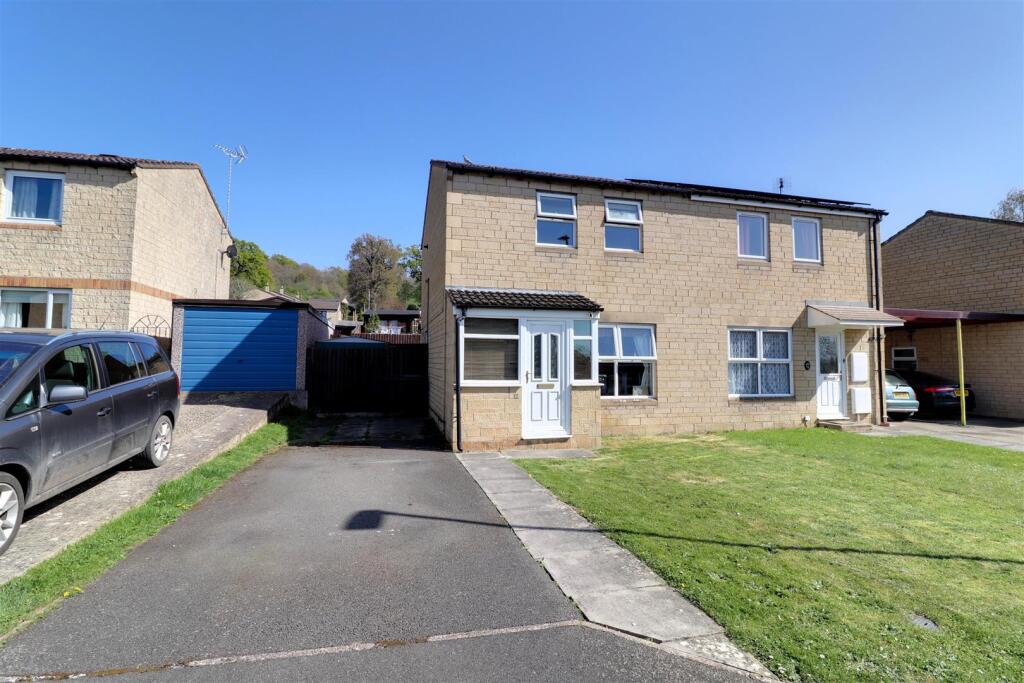 Main image of property: Magpie Court, Stonehouse