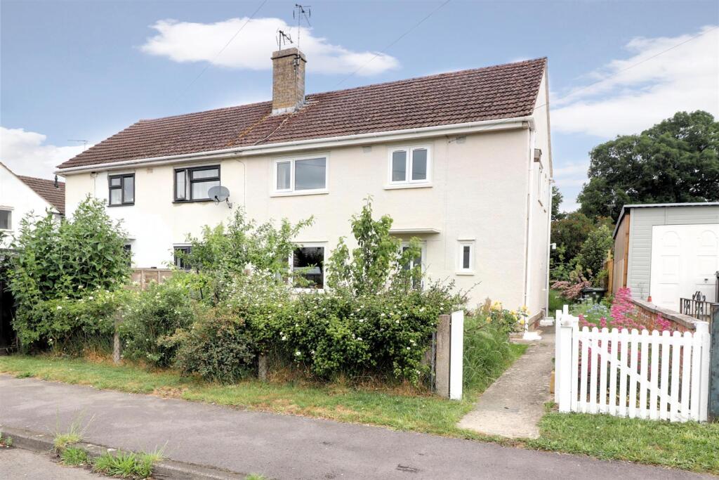 3 bedroom semi-detached house