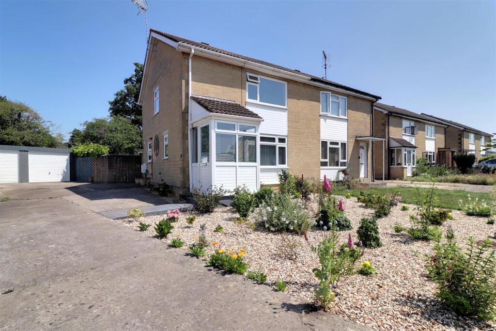 Main image of property: Meadow Road, Stonehouse