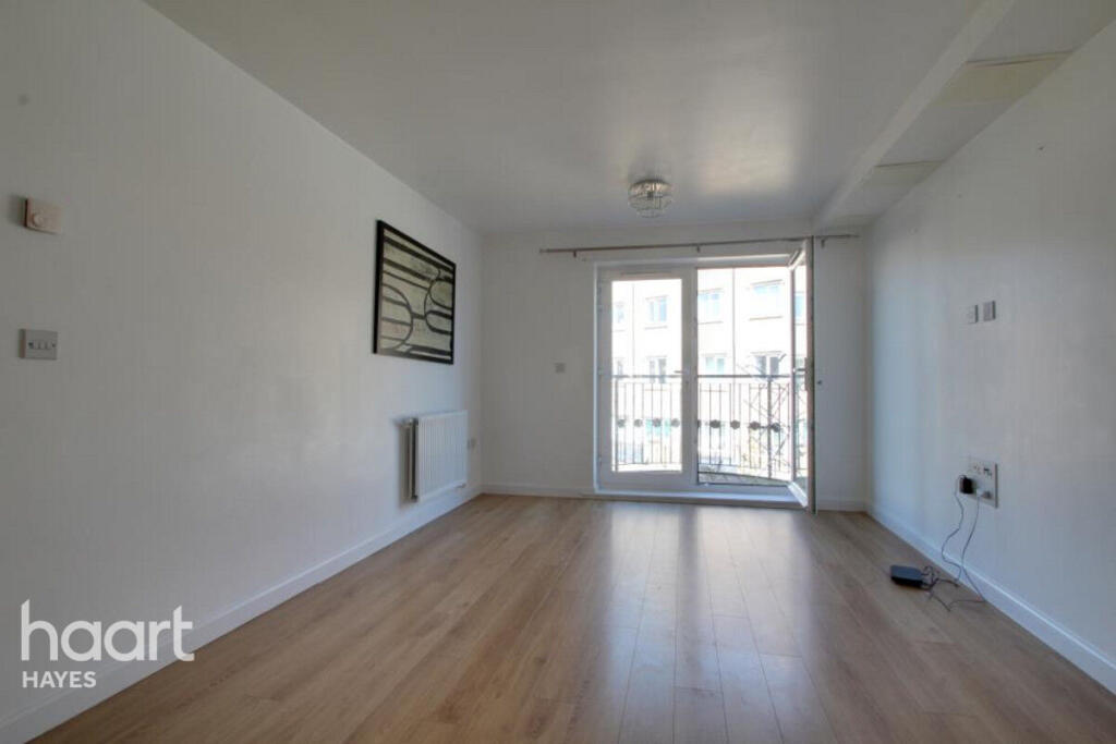 Main image of property: Varcoe Gardens, Hayes