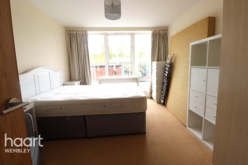 Main image of property: The Avenue, Wembley