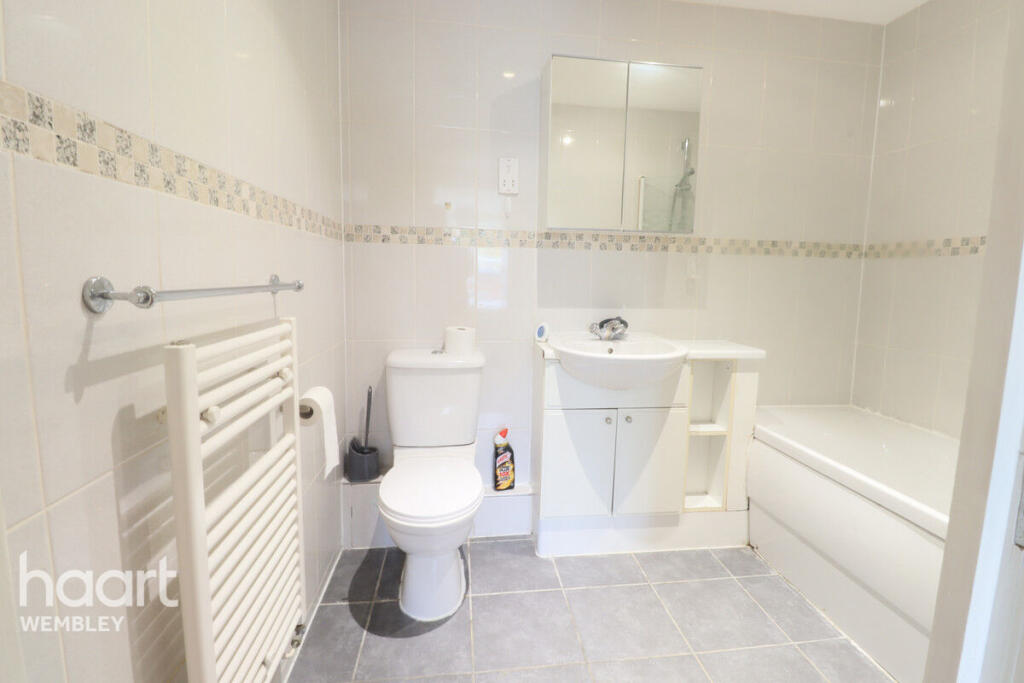 Main image of property: The Avenue, Wembley