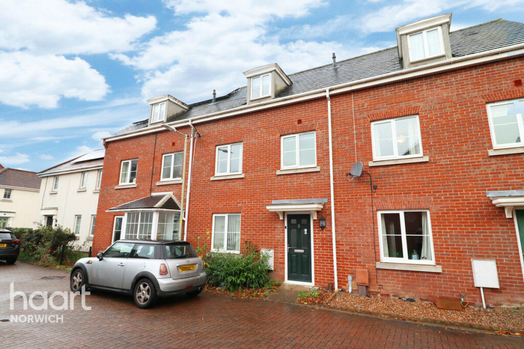 Main image of property: 3 Hemming Way, Norwich