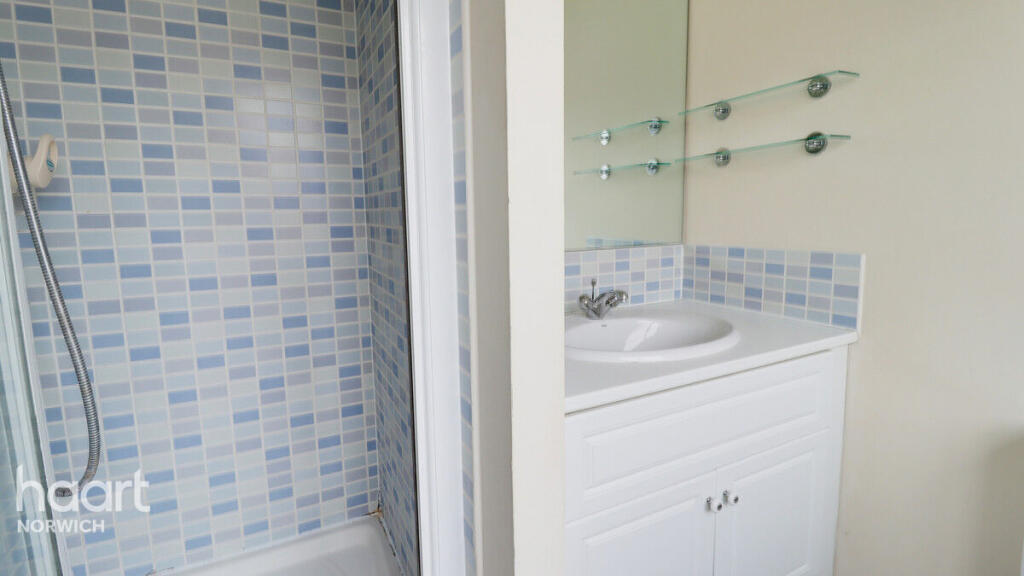 Main image of property: 3 Hemming Way, Norwich