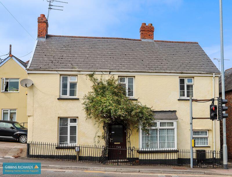 3 bedroom detached house for sale in Rockwell Green, Wellington, TA21