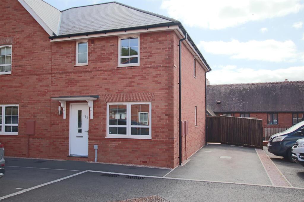 Main image of property: Finch Close, Exeter
